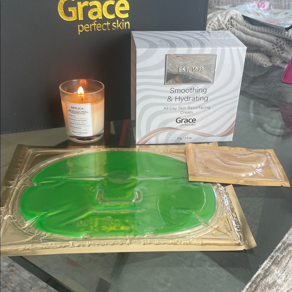 Grace Smoothing & Hydrating Cream with Green Mask Set. High end